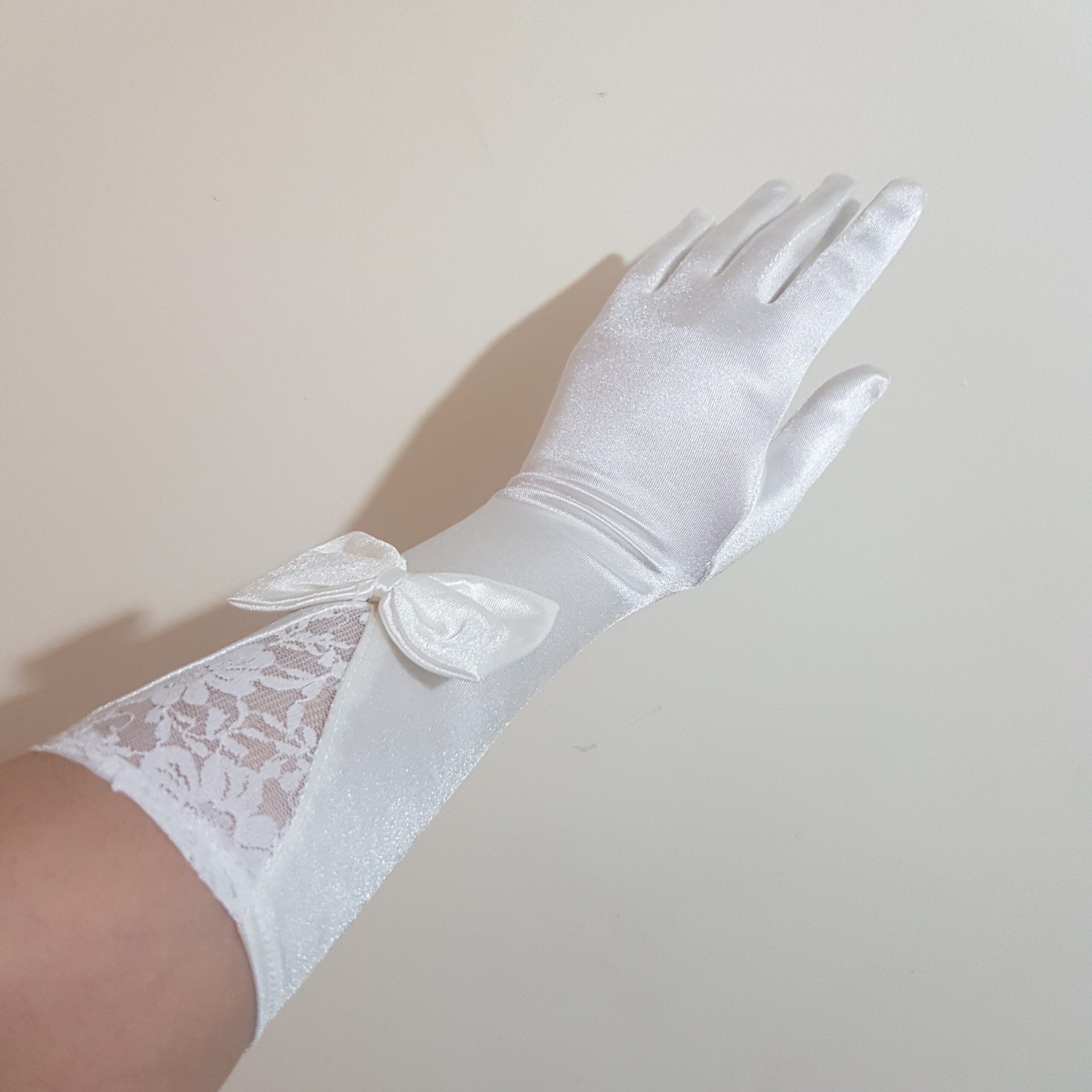 دستکش سفید مجلسی - تصویر 2